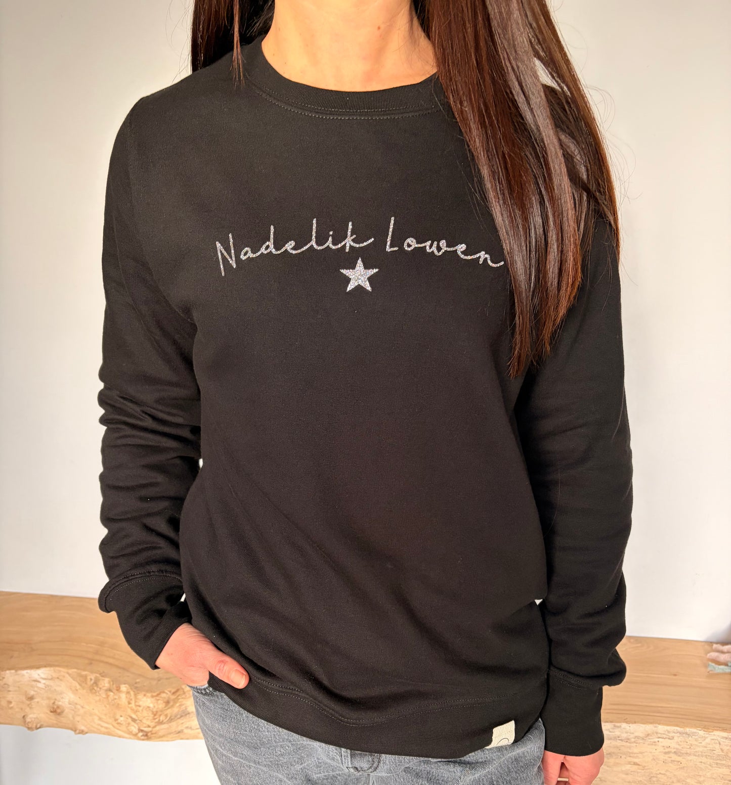 Black Nadelik Lowen Christmas jumper