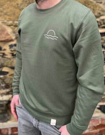 Mens olive sunset jumper Size Small